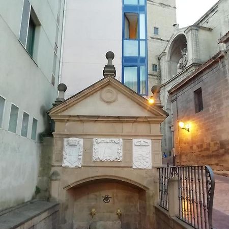 Apartamento Suite Para Dos ログローニョ エクステリア 写真